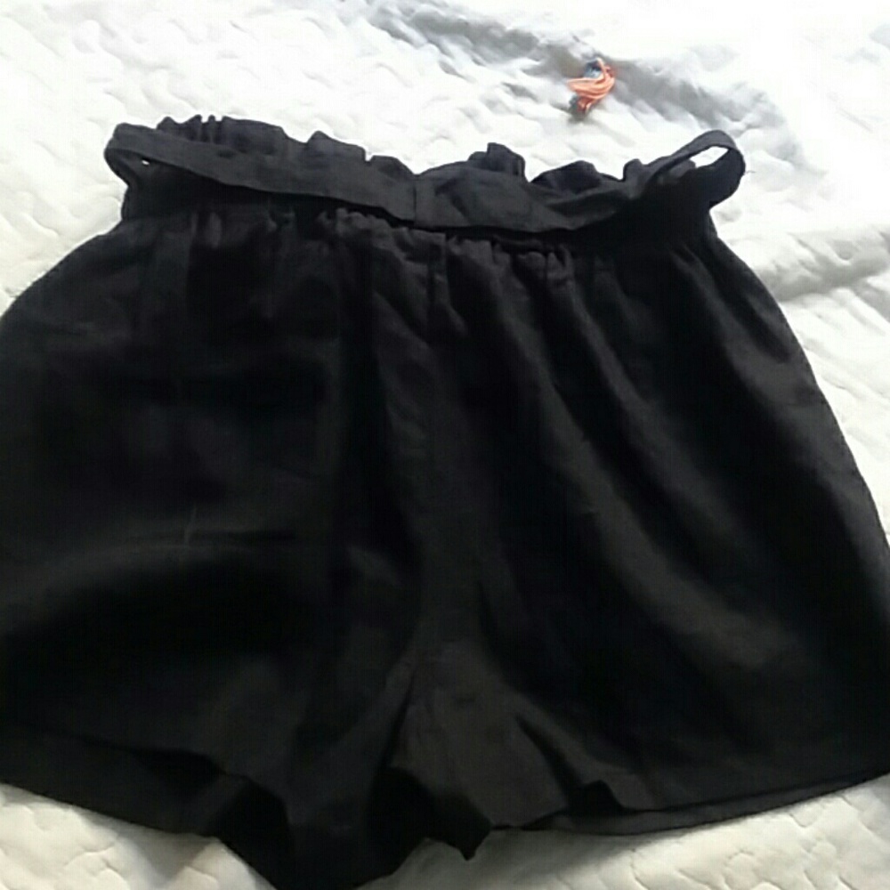 New short!! - Picture 3 of 4